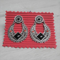 Pendientes en plata de ley con azabache y coral